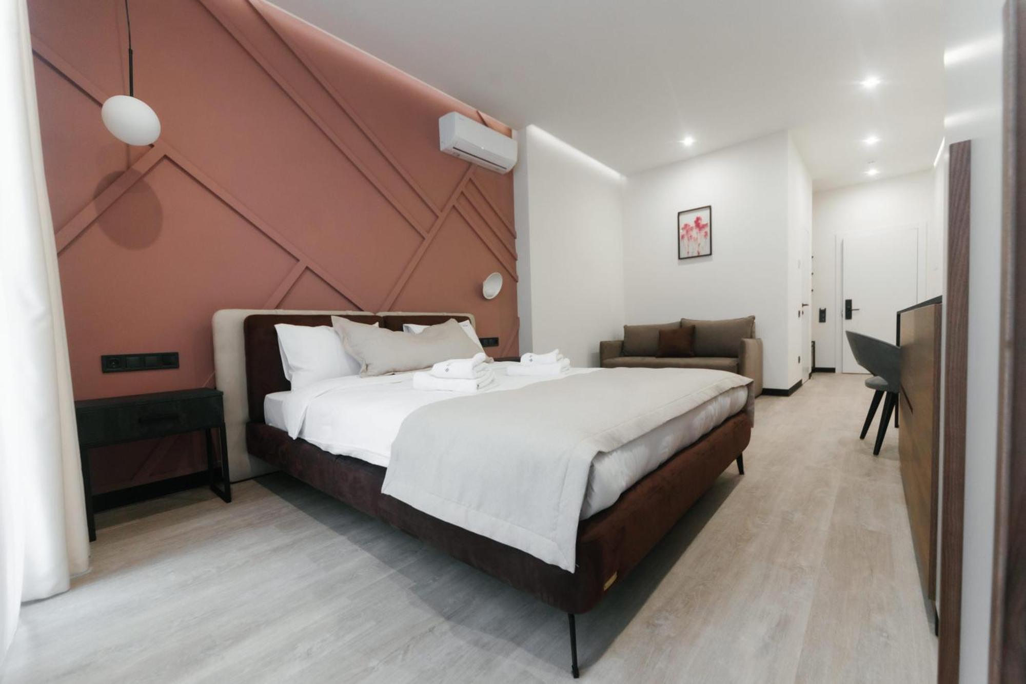 Select Hotel Lviv Exterior photo