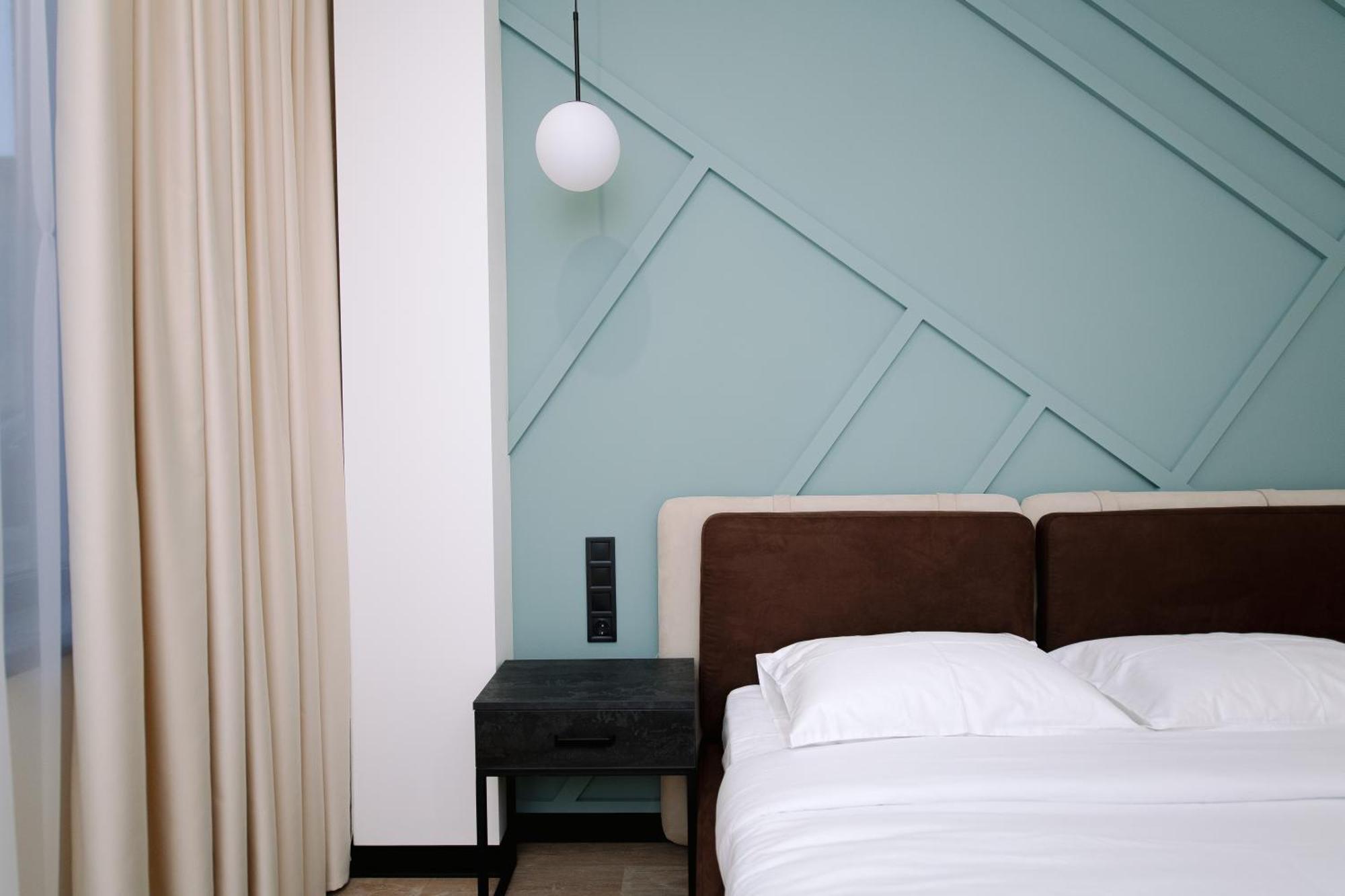 Select Hotel Lviv Exterior photo