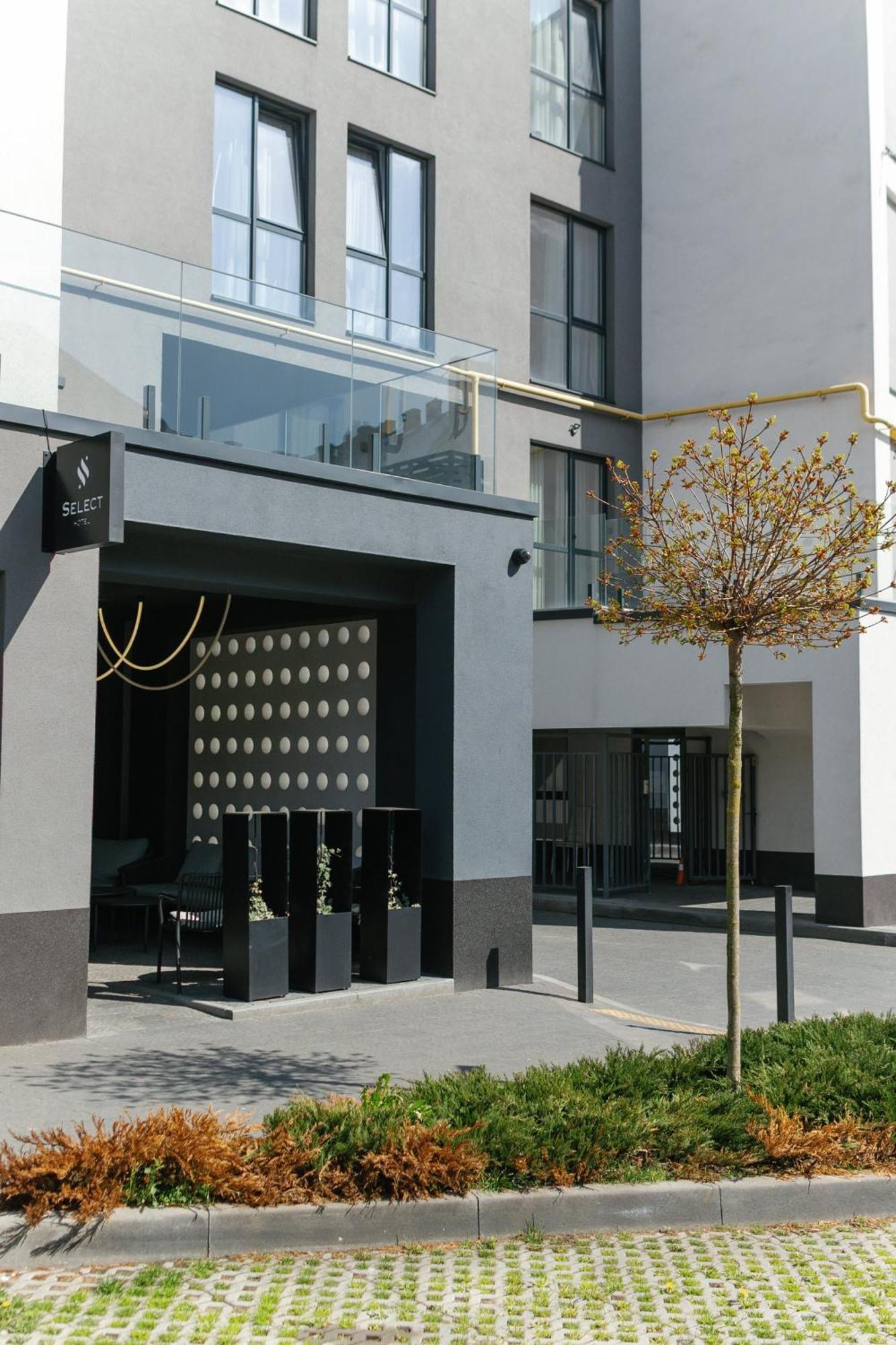 Select Hotel Lviv Exterior photo