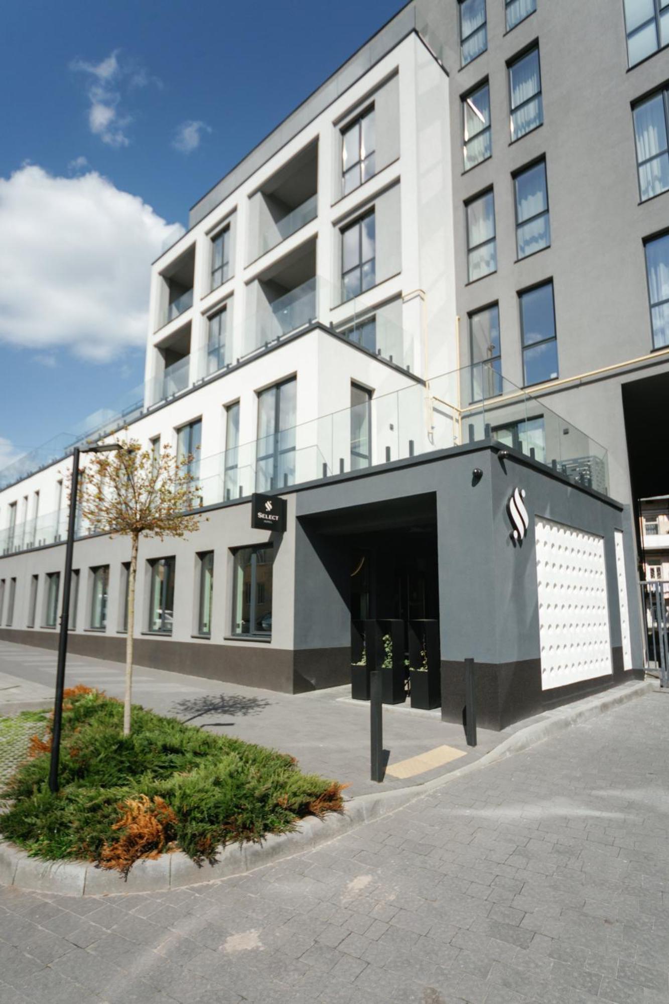 Select Hotel Lviv Exterior photo